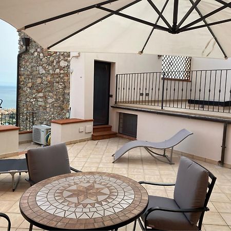 Maison Paradiso: Charme E Relax A פייטרה ליגורה מראה חיצוני תמונה